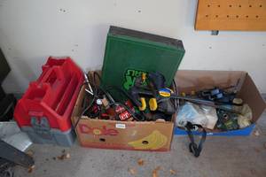 lot 218 image: Assorted Tools - Clamps, Bushings