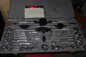 lot 134 image: Vintage Craftsman Kromedge Metric Tap and Die Set
