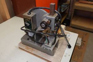 lot 85 image: Robotemp Stepless Heat Press