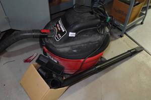 lot 117 image: Craftsman WetDry Vac - 5.5 HP