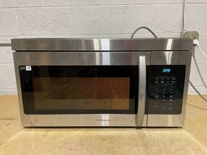 lot 54 image: Samsung Over-the-Range Microwave 300 CFM Hood Ventilation  Auto Cook  1.6 cu.ft.