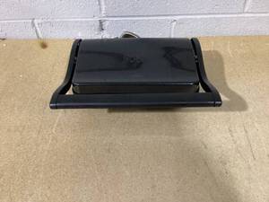 lot 337 image: Wolfgang Puck Panini MakerMultipurpose Grill Black