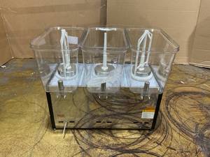 lot 68 image: VEVOR Commercial Beverage Dispenser 18L x 3 Tanks Cold Juice Ice Drink Dispenser