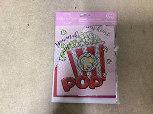 lot 479 image: LOT OF 8 Olive  Piper Diamond Painting Cards, 3-pack.