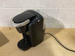 lot 390 image: Keurig K-Compact Coffee Maker