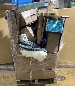 lot 804 image: Wholesale Pallet of Miscellaneous Items