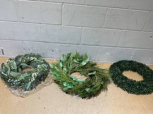 lot 281 image: LOT OF 3 Artificial Wreaths
