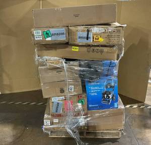 lot 815 image: Wholesale Pallet of Miscellaneous Items