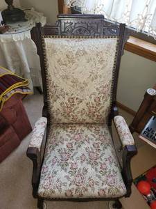 lot 72K image: Antique Victorian Upholstered Rocking Chair with Floral Pattern
