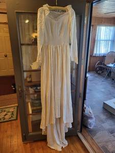 lot 128B image: Vintage Wedding Ensemble with Satin Gown, Shoes, and Bouquet