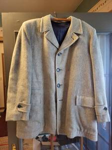 lot 133B image: Vintage Wool Overcoat and Arrow Plaid Shirt Set