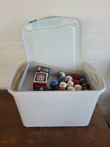 lot 142B image: Large Bin of Assorted Christmas Ornaments and Holiday Decorations