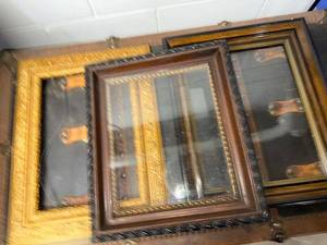 lot 45B image: Set of 3 Ornate Vintage Picture Frames Gold and Wood Tone