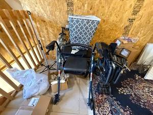 lot 117 image: Collection of Mobility Aids and Medical Supplies