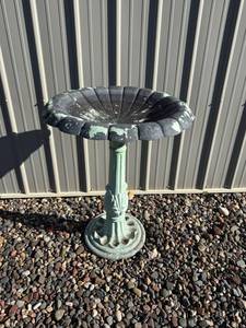 lot 217 image: Vintage Cast Iron Bird Bath with Patina Finish