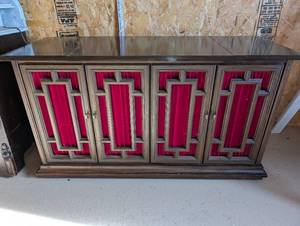 lot 19 image: Vintage Console Stereo Cabinet with Turntable and Red Panel Doors