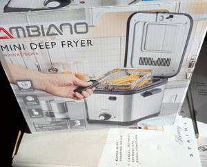 lot 26 image: Ambiano Mini Deep Fryer in Box - New in Box
