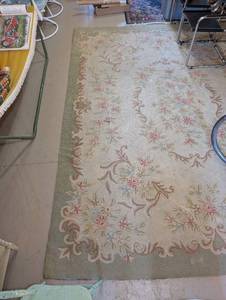 lot 54 image: Large Floral Area Rug with Pastel Border and Classic Design