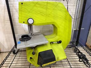 lot 188 image: 10 Inch Variable Speed Bandsaw with Adjustable Blade Speed