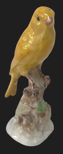 lot 222R image: MB - Vintage Dresden Porcelain Bird Figurine
