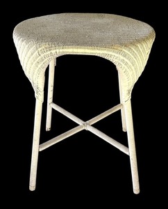 lot 276R image: P - Vintage White Wicker Round Table