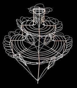 lot 290R image: O - Vintage White Metal Multi-Tier Planter Stand