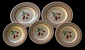 lot 303R image: P - Set of 5 Cherry Motif Plates by Tag
