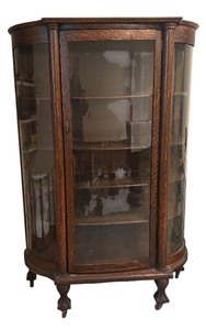 lot 30R image: LL  - Vintage Curved Glass Display Cabinet