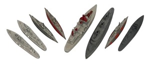 lot 590R image: LL  - Set of 8 Vintage Tootsie Toy Metal Model Ships