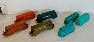 lot 453C image: LR - Lot of 7 Vintage Midgetoy Cast Metal Train Cars Assorted Colors