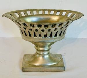 lot 457C image: LR - 5 Inch Metal Footed Compote Basket with Liner