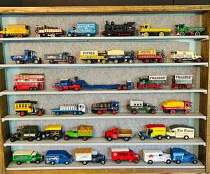 lot 530C image: LR - Collection of Vintage Die-Cast Model Vehicles in Display Case