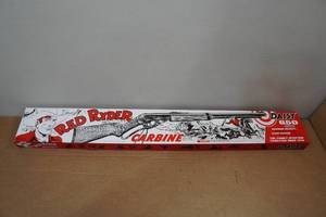 lot 70 image: Daisy Red Ryder 650 Shot A Christmas Wish BB Gun
