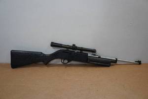 lot 73 image: Daisy 760 Pumpmaster PelletBB Gun