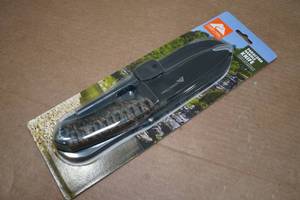 lot 85 image: Ozark Trail Paracord Handle Knife