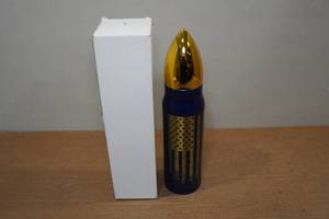 lot 98 image: Hot or Cold Bullet Shaped American Flag Thermos