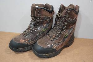 lot 136 image: Guide Gear Thinsulate Camo Hunting Boots - 9.5