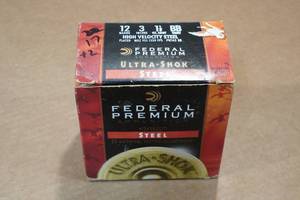 lot 308 image: 17 Federal Ultra Shok 12 Gauge 3 Steel BB Shot Shotshells