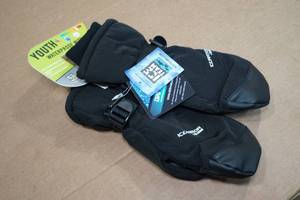 lot 21 image: Clam Ice Armor Youth Waterproof Mitts - Large