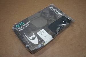 lot 34 image: Blackfish Microflex Thermal Top - Large