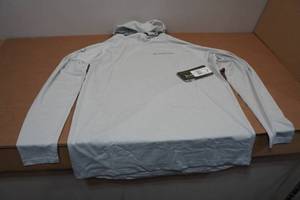 lot 38 image: Blackfish Swift UPFCooling Hooded Long Sleeve - Medium
