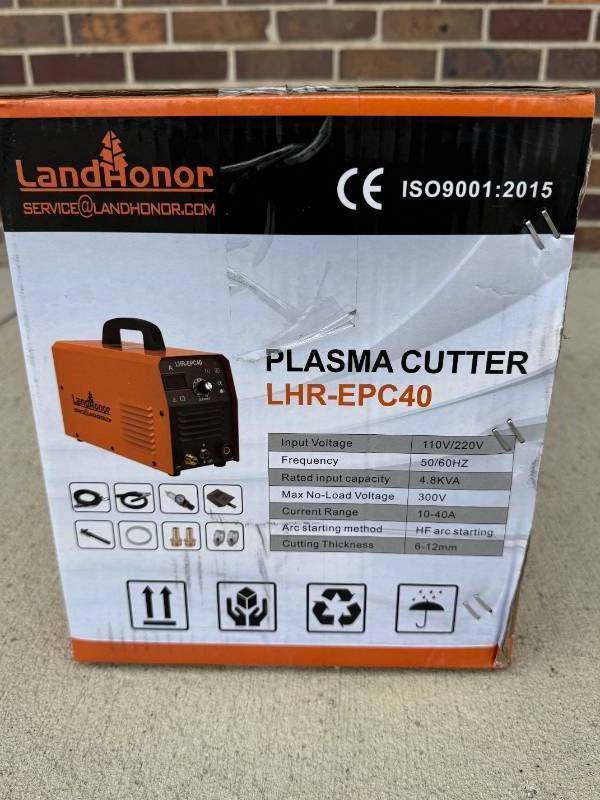 lot 102 image: Landhonor Plasma Cutter