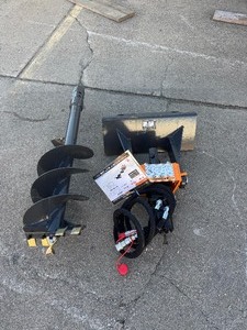 lot 16 image: Wolverine Mini Auger Drive & Bit