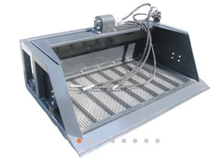 lot 5 image: Wolverine Screening Bucket