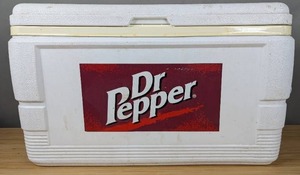lot 129 image: Igloo Dr Pepper Branded Cooler