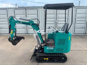 lot 17 image: CFG H15R Mini Excavator