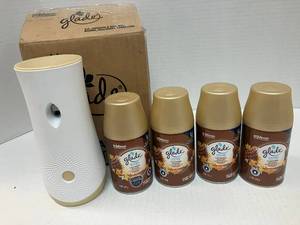 Glade Air Freshener Dispenser and Refills