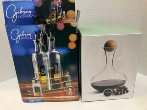 lot 124 image: Glass Kitchen Accessories