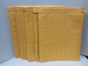 lot 133 image: Bubble Mailers