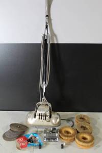 lot 18 image: Shetland RD-1 Rug Cleaner with Attachments and Accessories